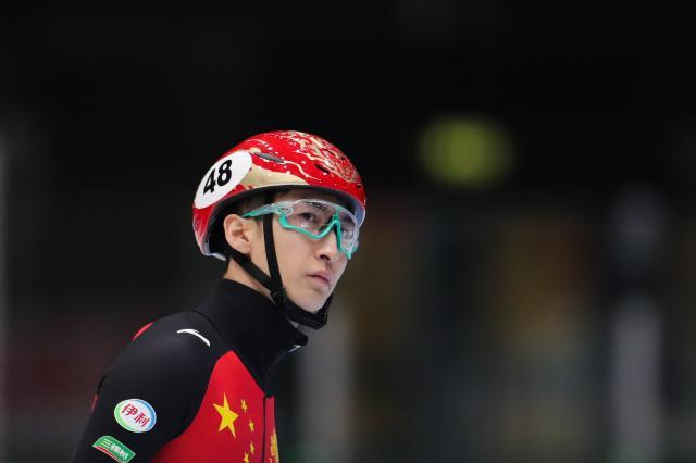 1644068841913007262.jpeg kaiyun sports-【冬奥·人物】从超越开始 武大靖一骑绝尘拿下首金