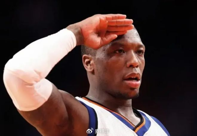 在线体育-终于完成换肾手术!重回扣篮大赛现场,他真的很励志|罗宾逊|NBA|波士顿凯尔特人队|米切尔-罗宾逊|菲尼克斯太阳队_新浪体育_新浪新闻