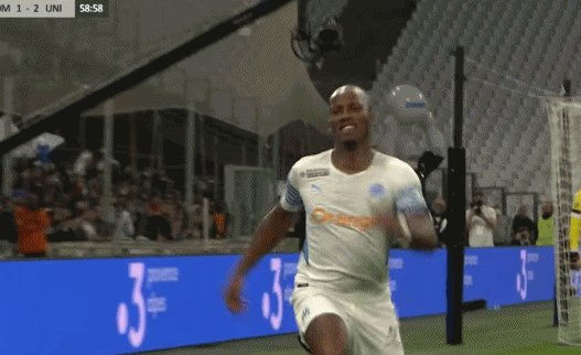 体育平台-【早报】马不停蹄！国足凌晨抵达苏州驻地开始隔离！