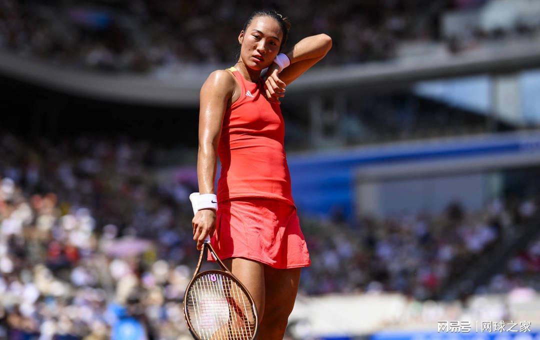 体育平台-郑钦文场场硬仗，张帅关关难过，网友戏称金花签表不像比赛是战斗