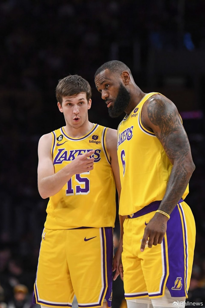 开云官方-皮尔斯建议詹姆斯立即退役：伤病潮已让湖人崩溃，他为联盟付出了一切|保罗·皮尔斯|勒布朗-詹姆斯|奥斯汀-里夫斯|奥斯汀·里夫斯|保罗-皮尔斯_新浪体育_新浪新闻