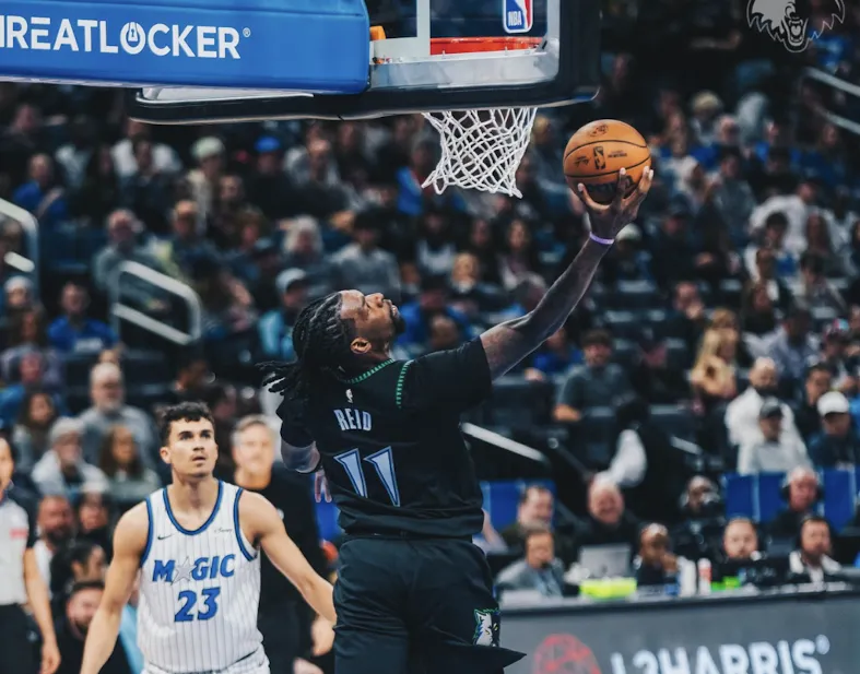 在线体育-芬奇谈里德:我特别喜欢他在防守端强硬、拼抢凶狠的表现